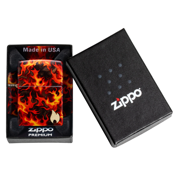 Zippo Flaming Zippo 47255